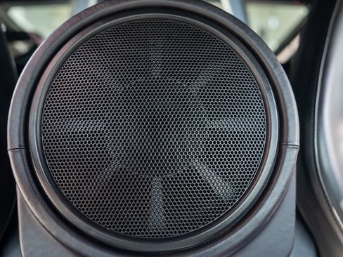 Used 2005 Ford GT RWD image 49