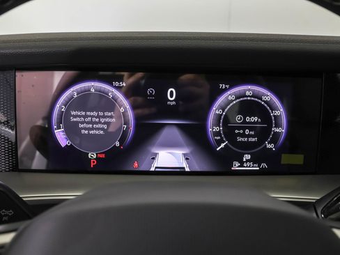 Used 2025 Volkswagen Tiguan SE image 26