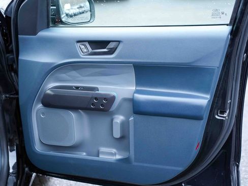 Used 2025 Ford Maverick Lobo image 15