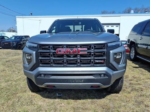 Used 2023 GMC Canyon AT4 w/ Technology Package image 2
