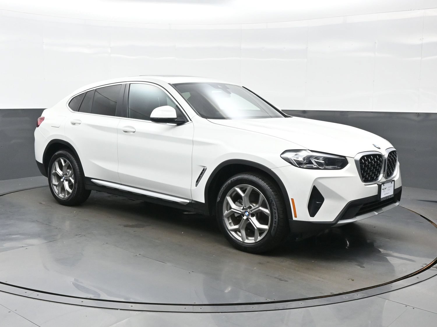 Used 2025 BMW X4 xDrive30i AWD/4WD image 8