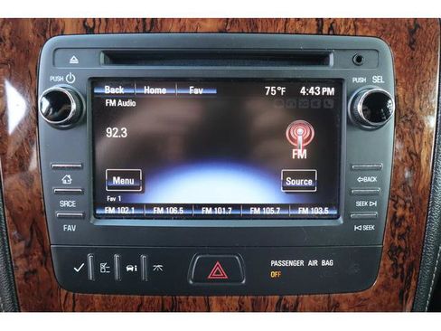 Used 2014 Chevrolet Traverse LT FWD image 11