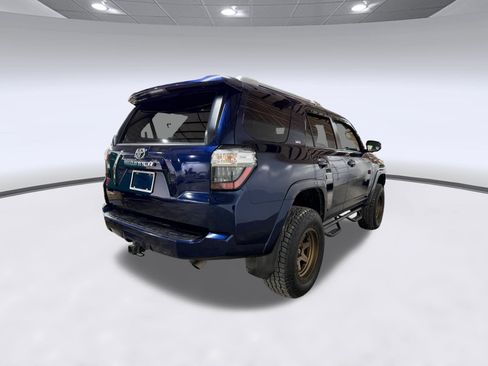Used 2015 Toyota 4Runner SR5 AWD/4WD image 8