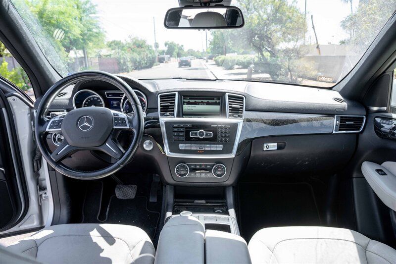 Used 2016 Mercedes-Benz GL 450 4MATIC image 18