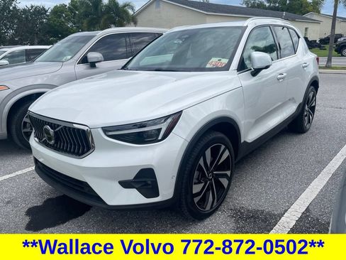 Used 2024 Volvo XC40 B5 Plus w/ Protection Package Premier AWD/4WD image 1