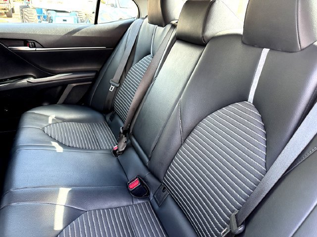Used 2019 Toyota Camry SE FWD image 24