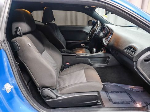 Used 2021 Dodge Challenger SXT RWD image 18