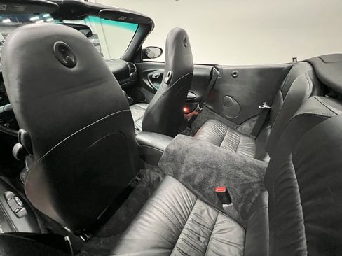 Used 2003 Porsche 911 Carrera 4 image 32