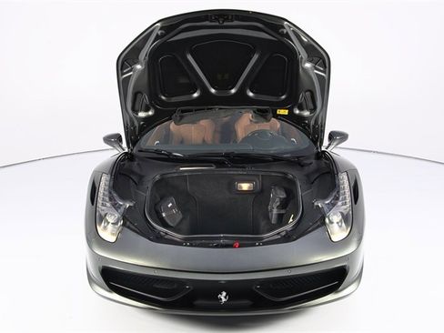 Used 2013 Ferrari 458 Italia Coupe RWD image 40