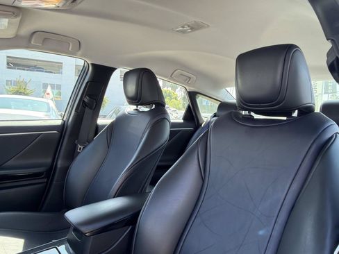Used 2019 Toyota Mirai FWD image 16