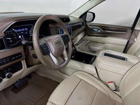 Used 2021 GMC Yukon XL Denali w/ Denali Ultimate Package RWD image 10