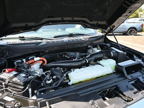 Used 2025 Ford F150 Lariat w/ Equipment Group 501A Mid AWD/4WD image 8