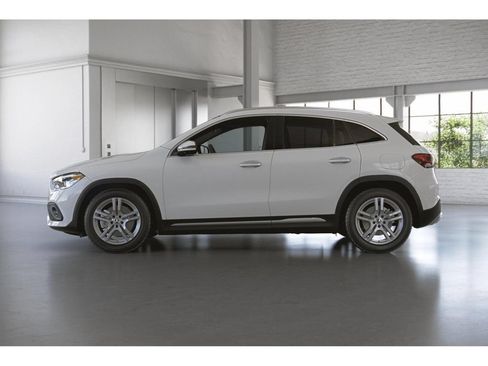 Used 2023 Mercedes-Benz GLA 250 4MATIC image 35