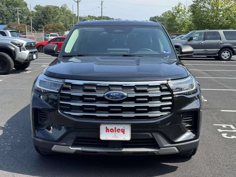 Used 2025 Ford Explorer Active RWD image 25