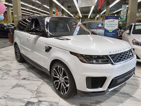 Used 2019 Land Rover Range Rover Sport SE image 1