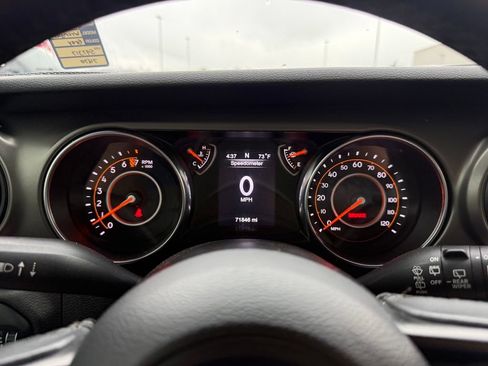 Used 2019 Jeep Wrangler Unlimited Sport S AWD/4WD image 10