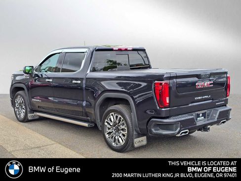 Used 2022 GMC Sierra 1500 Denali w/ Technology Package AWD/4WD image 5