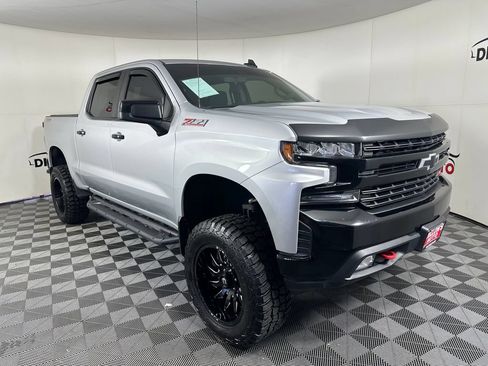 Used 2019 Chevrolet Silverado 1500 LT Trail Boss w/ Convenience Package AWD/4WD image 9