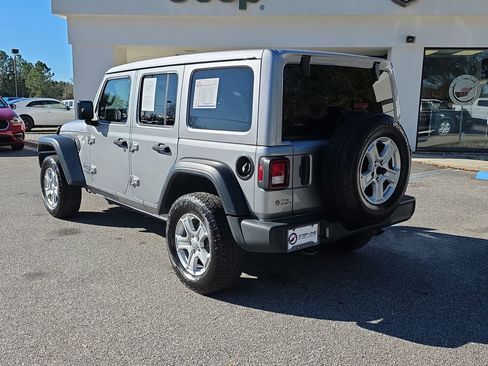 Used 2021 Jeep Wrangler Unlimited Sport S w/ Sun And Sound Package image 7
