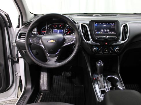 Used 2021 Chevrolet Equinox LT w/ LPO, Cargo Package image 2