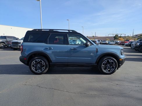 Used 2025 Ford Bronco Sport Outer Banks w/ Outer Banks Tech Package+ image 2