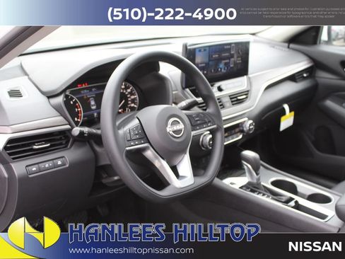 New 2025 Nissan Altima 2.5 SV w/ SV Special Edition Package FWD image 11