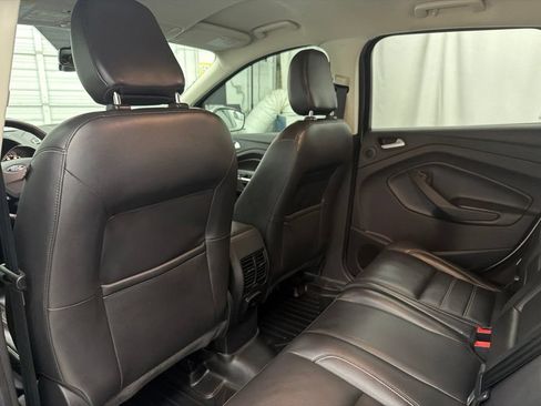 Used 2019 Ford Escape Titanium FWD image 24