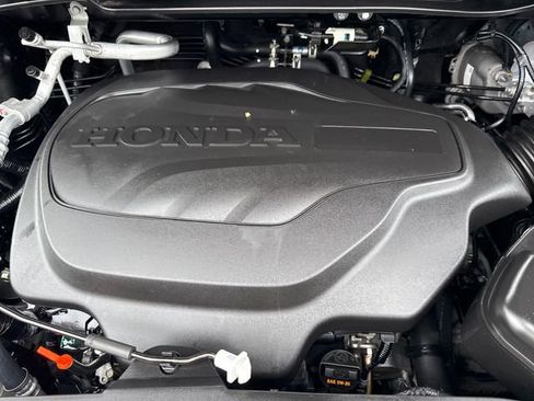 Certified 2025 Honda Odyssey EX-L image 44