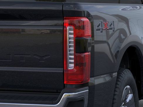 New 2026 Ford F250 Lariat w/ Chrome Package AWD/4WD image 22