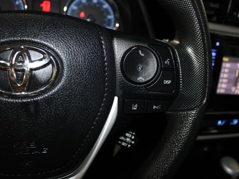 Used 2017 Toyota Corolla LE FWD image 20