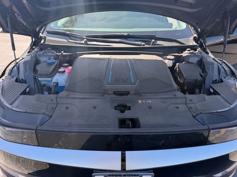 Used 2024 Hyundai Ioniq 5 SE image 18