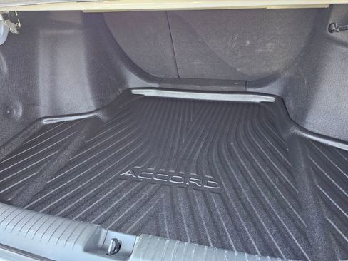 Used 2024 Honda Accord Touring image 18