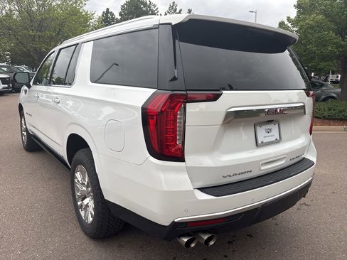 Used 2022 GMC Yukon XL Denali AWD/4WD image 3