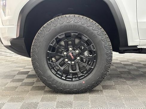 New 2026 GMC Canyon Elevation w/ Convenience Package AWD/4WD image 14