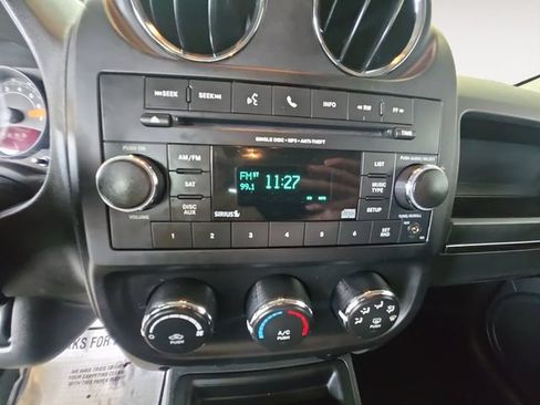 Used 2017 Jeep Patriot Sport w/ Power Value Group AWD/4WD image 15