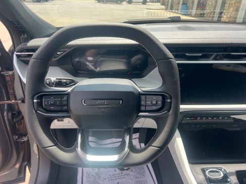 New 2026 Jeep Cherokee Limited AWD/4WD image 13