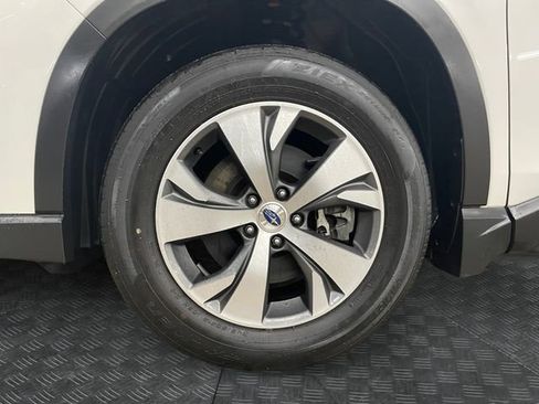 Used 2023 Subaru Ascent Premium w/ Convenience Package image 14