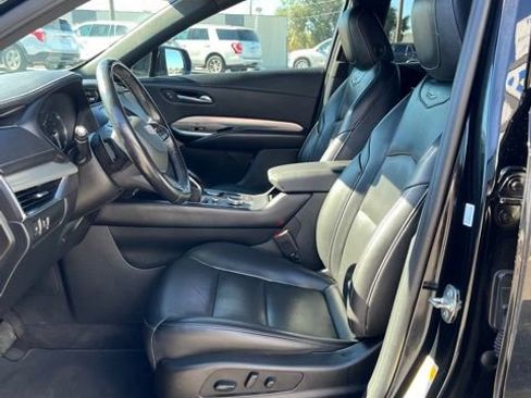 Used 2021 Cadillac XT4 Premium Luxury image 27