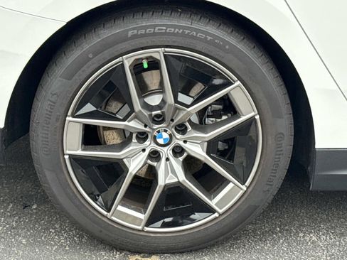 Used 2026 BMW 530i xDrive w/ Premium Package AWD/4WD image 9