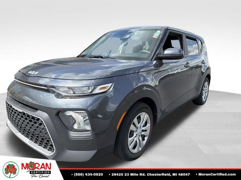 Used 2022 Kia Soul LX FWD image 3