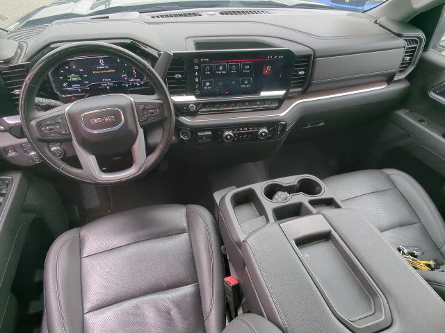Used 2025 GMC Sierra 1500 SLT AWD/4WD image 16