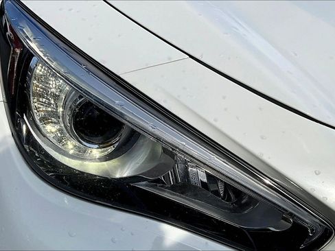 Used 2019 INFINITI Q50 Signature Edition w/ Cargo Package (L96) image 22