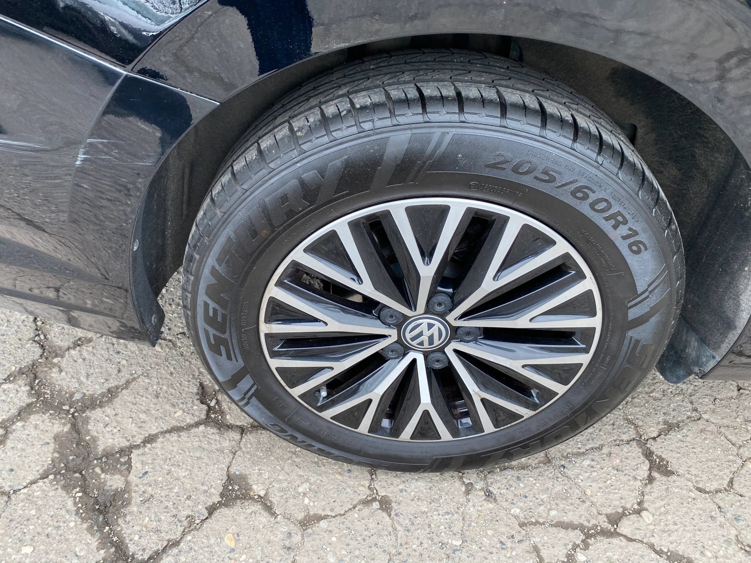 Used 2021 Volkswagen Jetta SE FWD image 30