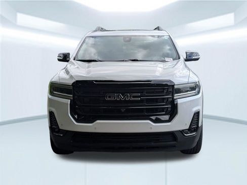 Used 2023 GMC Acadia SLT w/ Elevation Edition FWD image 10