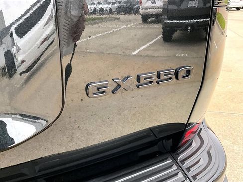 Used 2024 Lexus GX 550 AWD/4WD image 10