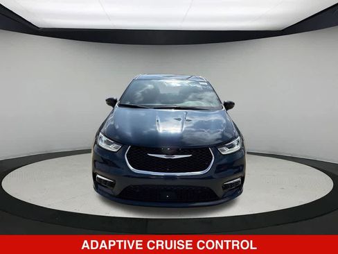 New 2025 Chrysler Pacifica Select FWD image 6