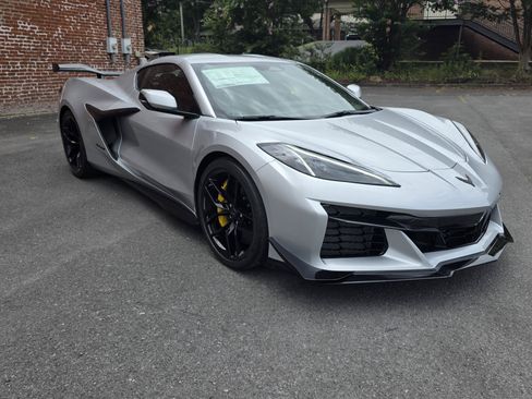 New 2027 Chevrolet Corvette Z06 w/ Z07 Performance Package RWD image 13