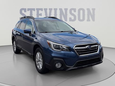 Used 2019 Subaru Outback 2.5i Premium w/ Popular Package #2 AWD/4WD image 7