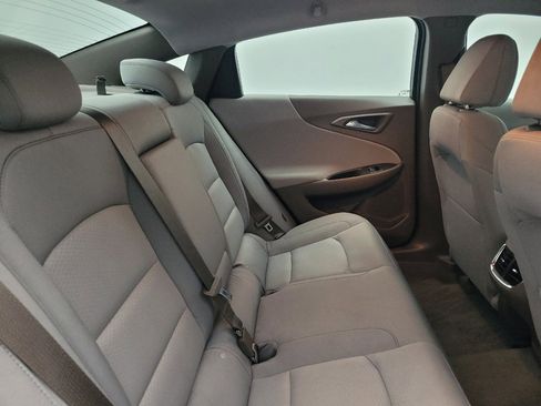 Used 2025 Chevrolet Malibu LT FWD image 19