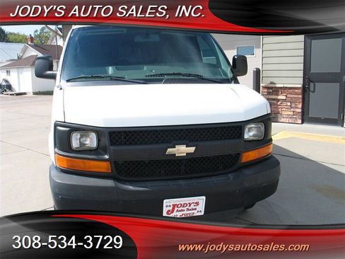 Used 2014 Chevrolet Express 2500 LS image 30